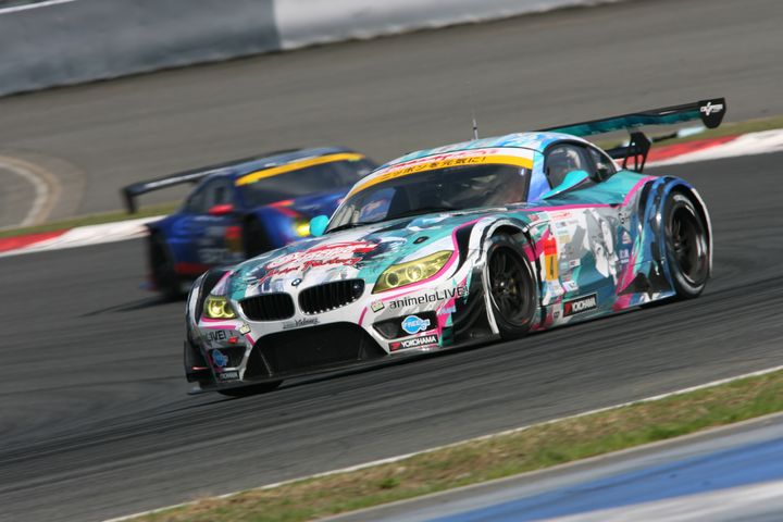 GT300クラス優勝は谷口信輝／片岡龍也組（グッドスマイル 初音ミク Z4）