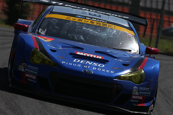 公式練習: GT300クラストップタイムは佐々木孝太／井口卓人組（SUBARU BRZ R&D SPORT）