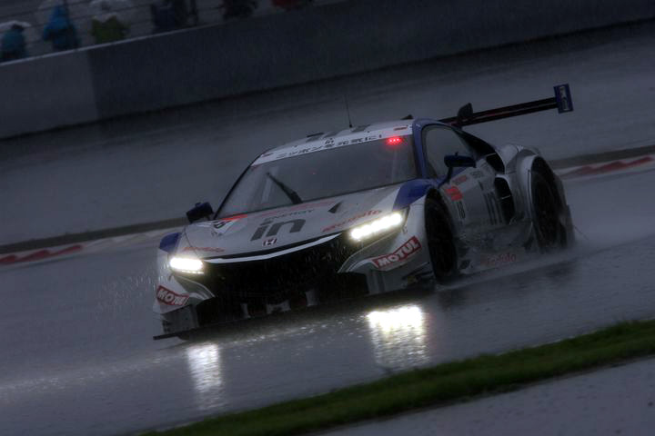 GT500クラス優勝は山本尚貴／フレデリック・マコヴィッキィ組（ウイダー モデューロ NSX CONCEPT-GT）