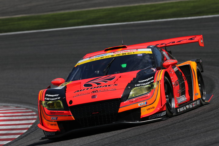 250km経過時点でGT300クラストップを走る高木真一／小林崇志組（ARTA CR-Z GT）