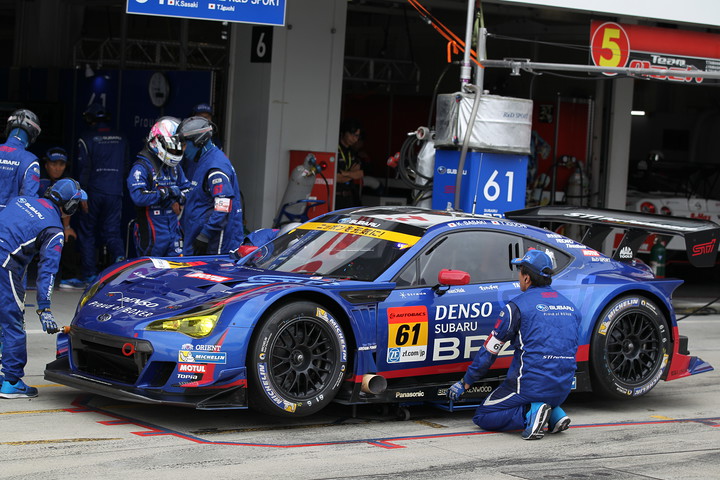 フリー走行: GT300クラストップタイムは佐々木孝太／井口卓人組（SUBARU BRZ R&D SPORT）