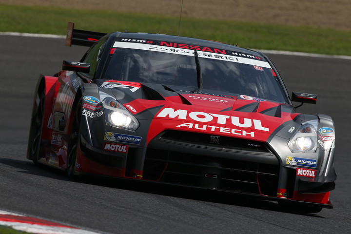 公式練習: GT500クラストップタイムは松田次生／ロニー・クインタレッリ組（MOTUL AUTECH GT-R）