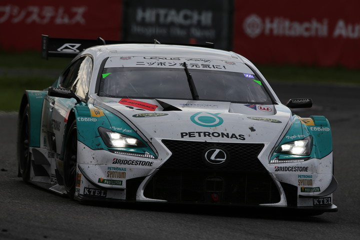 GT500クラス優勝は中嶋一貴／ジェームス・ロシター組（PETRONAS TOM'S RC F）