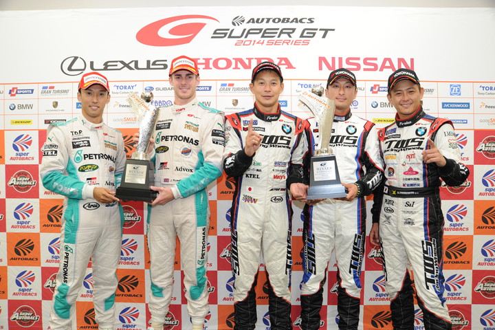 決勝フォトセッション: 両クラスのウィナー