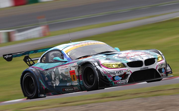 公式テスト鈴鹿セッション3: GT300クラストップタイムは片岡龍也／河野駿佑組（グッドスマイル 初音ミク Z4）