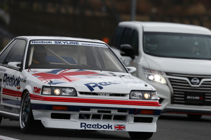 ニッサンリーボックスカイライン