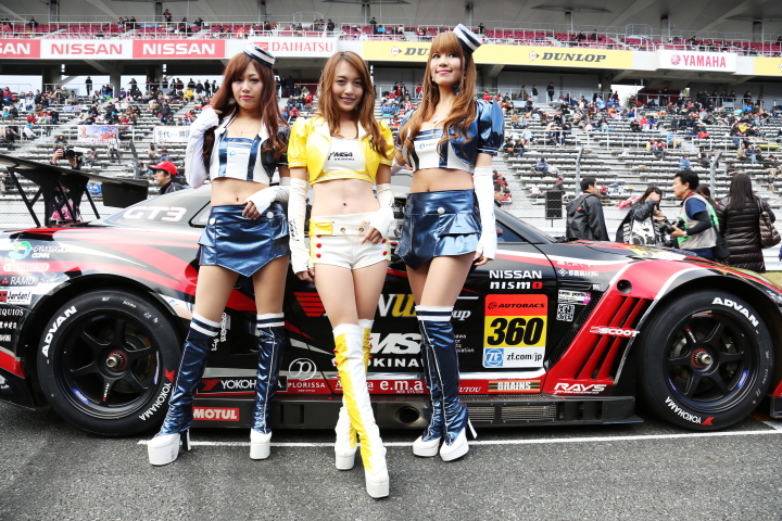 OKINAWA MSA･RUN UP GT-Rとレースクイーン