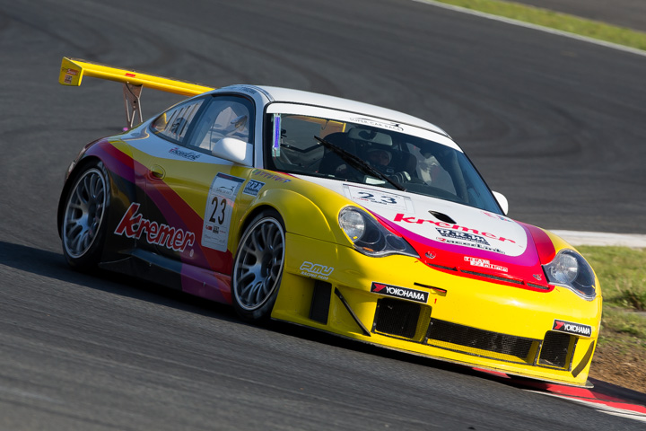 カテゴリー2決勝3位は山野直也／滝澤智幸組（KremerGT3RSR）