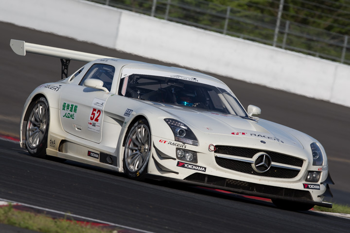 カテゴリー1決勝3位は伊藤良男／竹内浩典組（優伸・SHIFT SLS）