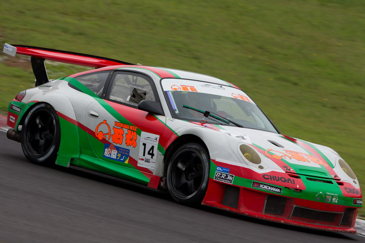 決勝2位は三沢伸輔／田畑勇組（石松 PORSCHE R.S.R.）