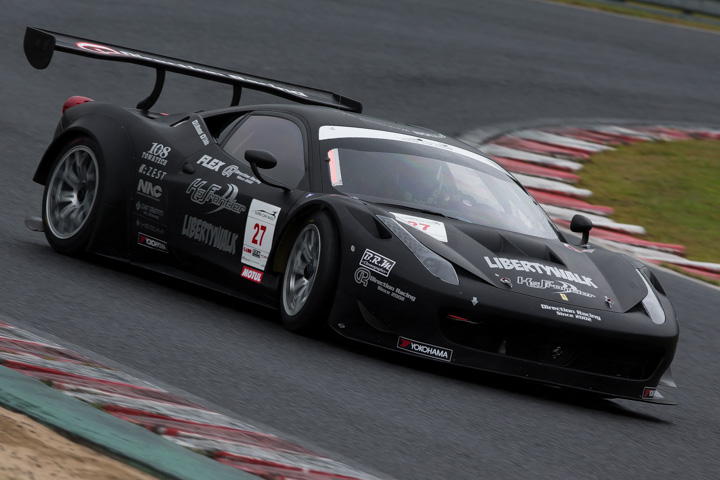 カテゴリーⅠのポールポジションは飯田太陽／水谷晃組（K's Frontier Direction 458GT3）