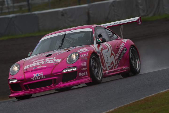 カテゴリーⅡ決勝3位は白坂卓也／林学組（Liberty Walk 108 DIRECTION 997 GT3）
