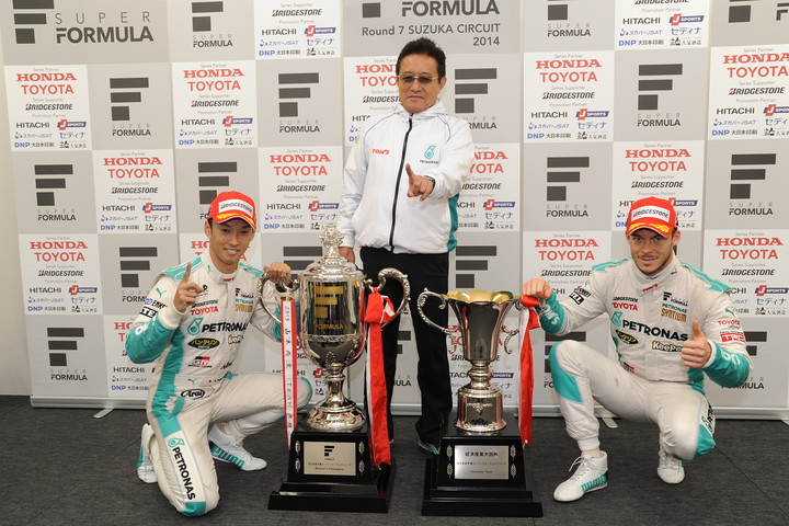 2014年チームチャンピオンはペトロナスチームトムス