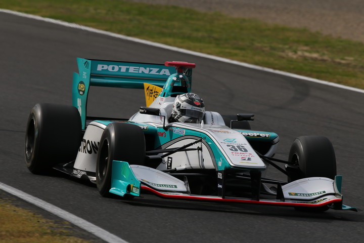 フリー走行: 2位はアンドレ・ロッテラー（PETRONAS TEAM TOM'S）