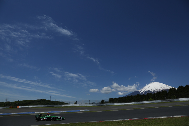 フリー走行: ジェームス・ロシター（フジ・コーポレーション KONDO SF14）