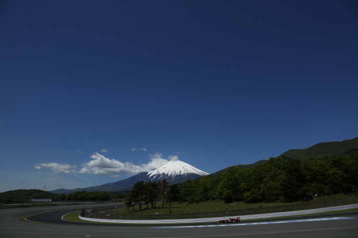 フリー走行: クマール・ラム・ナレイン・カーティケヤン（Lenovo TEAM IMPUL SF14）