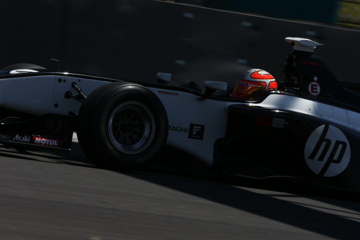 フリー走行: 	ヴィタントニオ・リウッツィ（HP SF14）