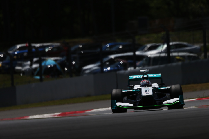 フリー走行: 中嶋一貴（PETRONAS TOM’S SF14）