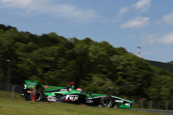 公式予選: ジェームス・ロシター（フジ・コーポレーション KONDO SF14）