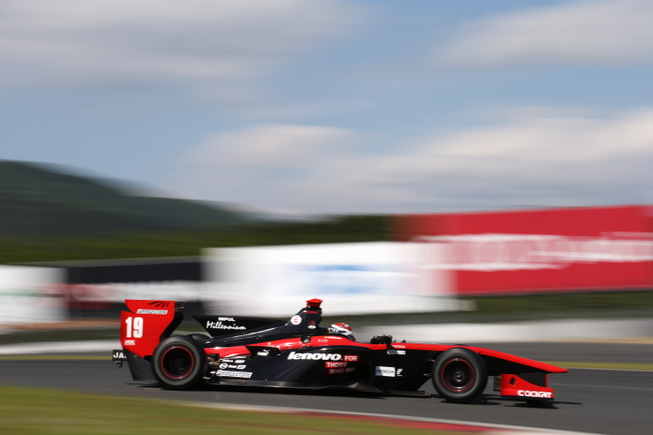 公式予選: ジョアオ・パオロ・デ・オリベイラ（Lenovo TEAM IMPUL SF14）