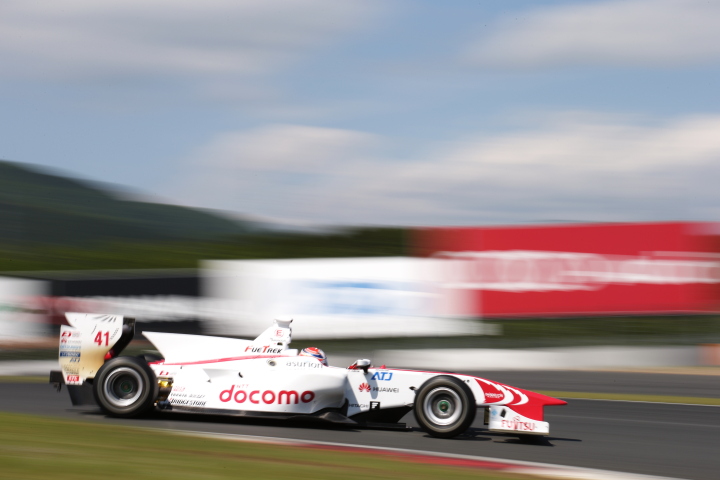 公式予選: 武藤英紀（DOCOMO DANDELION M41Y SF14）