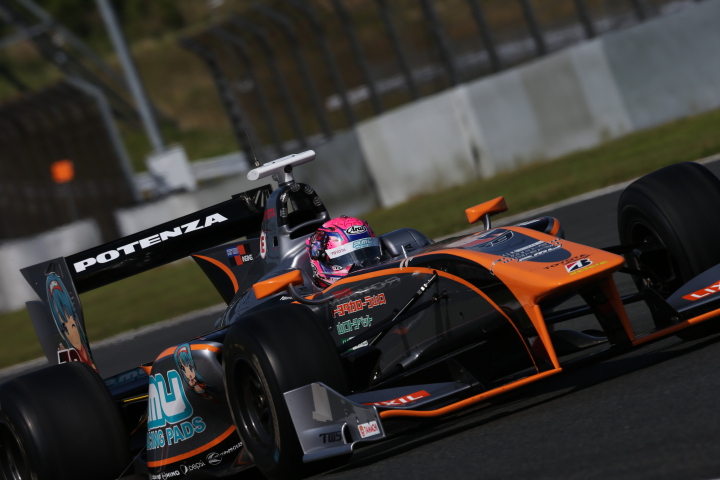 公式予選: 国本雄資（P.MU/CERUMO・INGING SF14）