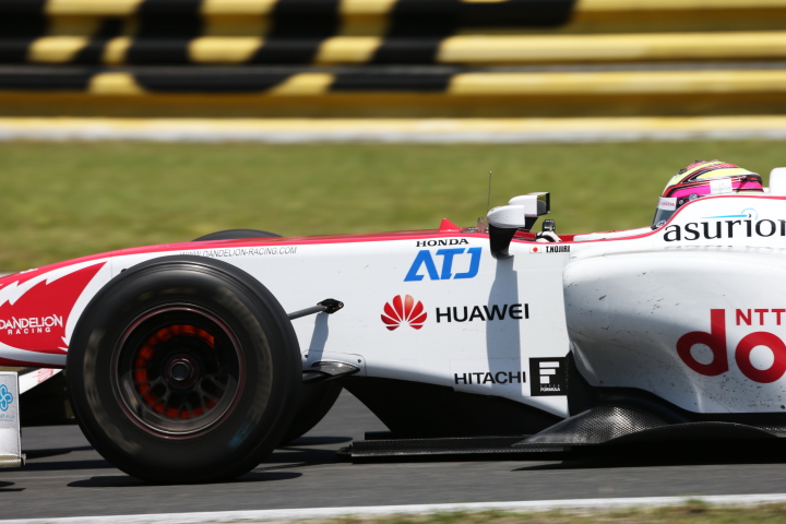 決勝レース1: 野尻智紀（DOCOMO DANDELION M40T SF14）