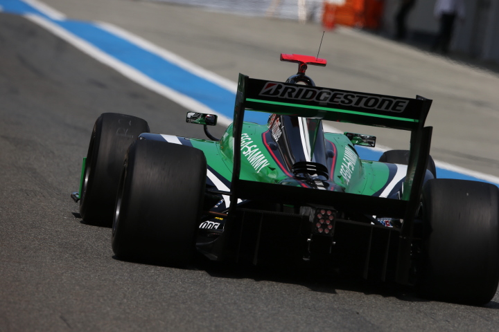 決勝レース2: ジェームス・ロシター（フジ・コーポレーション KONDO SF14）