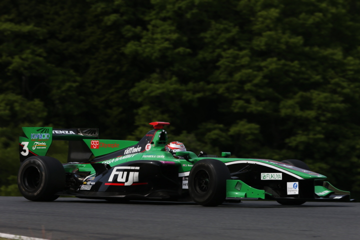 決勝レース2: ジェームス・ロシター（フジ・コーポレーション KONDO SF14）