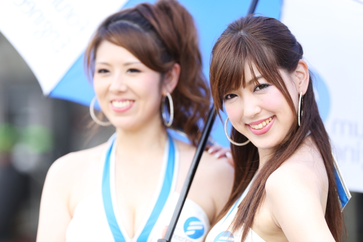 ピットウォーク: レースクイーン