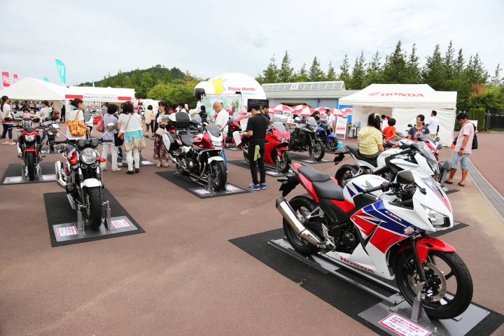 エンジョイホンダで展示されたホンダのバイク