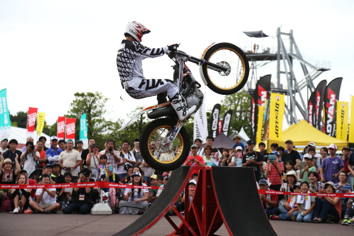 エンジョイホンダで行われたトライアルのデモラン