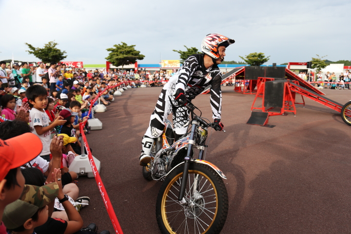 エンジョイホンダで行われたトライアルのデモラン