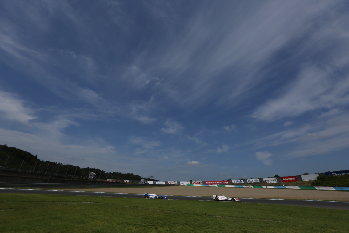 フリー走行2回目: 午前中もてぎには青空が広がったが