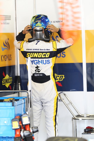 ウォームアップ: 平川亮（KYGNUS SUNOCO Team LeMans）