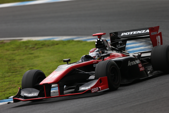 決勝レース: ジョアオ・パオロ・デ・オリベイラ（Lenovo TEAM IMPUL）