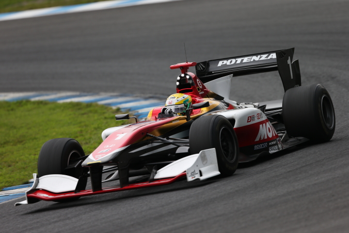 決勝レース: 山本尚貴（TEAM無限）