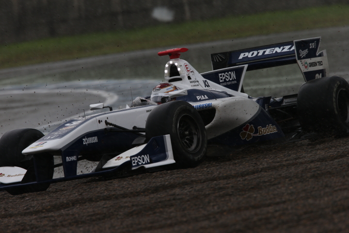 決勝レース: 中嶋大祐（NAKAJIMA RACING）