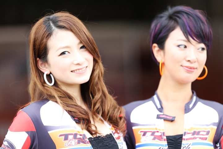 ピットウォーク: レースクイーン