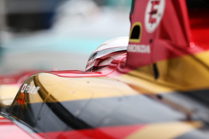 ノックアウト予選: 中山友貴（TEAM無限）