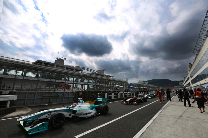 ノックアウト予選: 中嶋一貴（PETRONAS TEAM TOM'S）