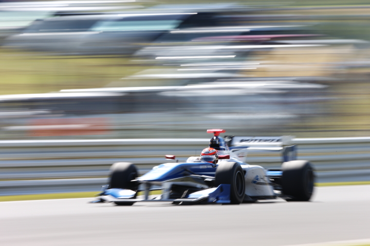 フリー走行2回目: 中山雄一（KCMG）