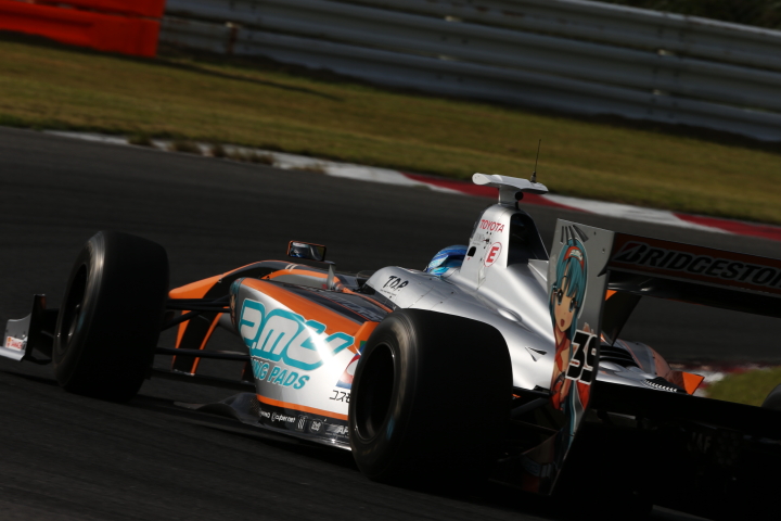 決勝レース: 国本雄資（P.MU/CERUMO・INGING）は2位