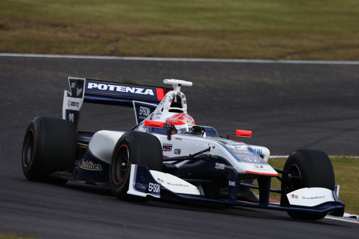 小暮卓史（NAKAJIMA RACING）はフリー走行5位。韋駄天復活の兆し？