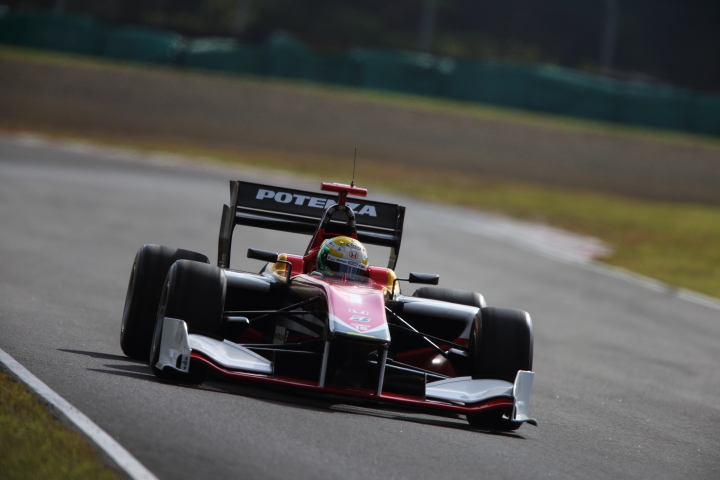 フリー走行のクラッシュをものともせず、ポールポジションを獲得したのは山本尚貴（TEAM無限）