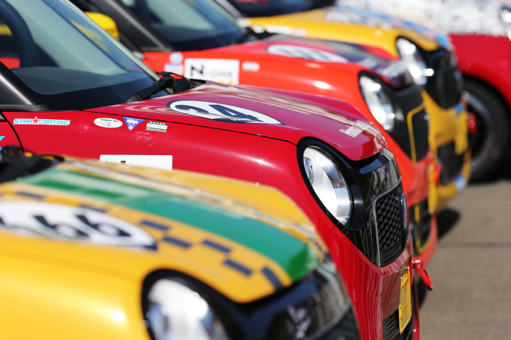 サポートレースとして行われたホンダN1レースが終わり、パドックに並べられたマシンたち