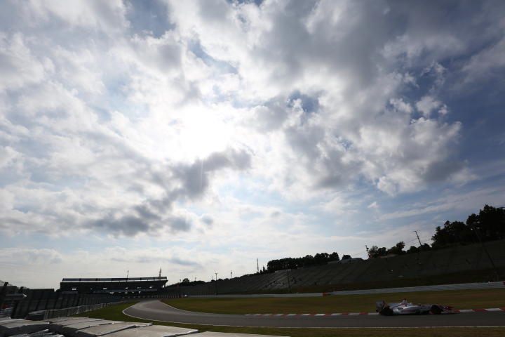 フリー走行: 野尻智紀（DOCOMO TEAM DANDELION RACING）