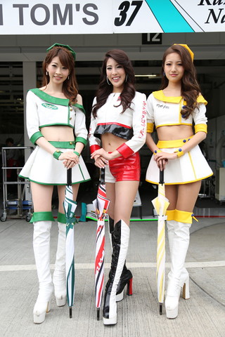 ピットウォーク: レースクイーン