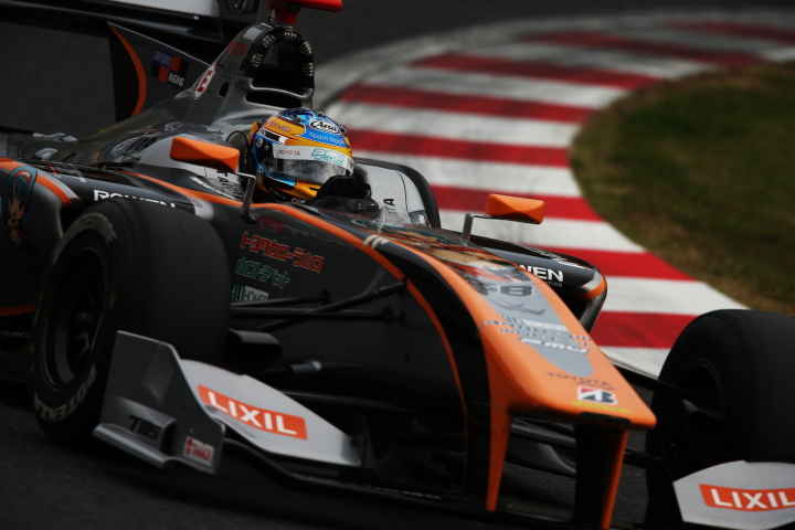 ノックアウト予選Q1: 石浦宏明（P.MU/CERUMO・INGING）