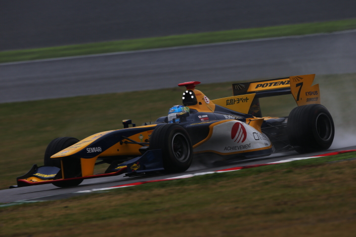 決勝レース1: 平川亮（KYGNUS SUNOCO Team LeMans）